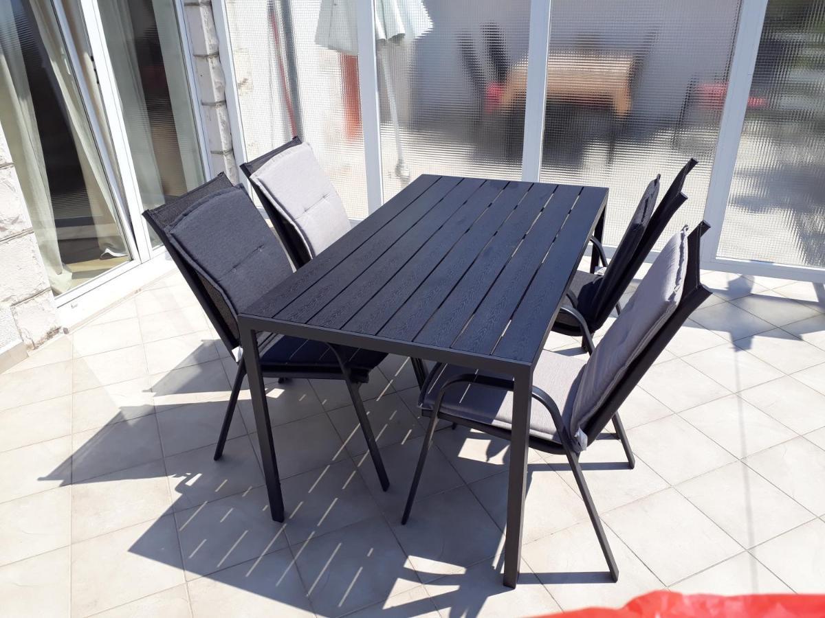 Apartment Ivana Viganj Bagian luar foto